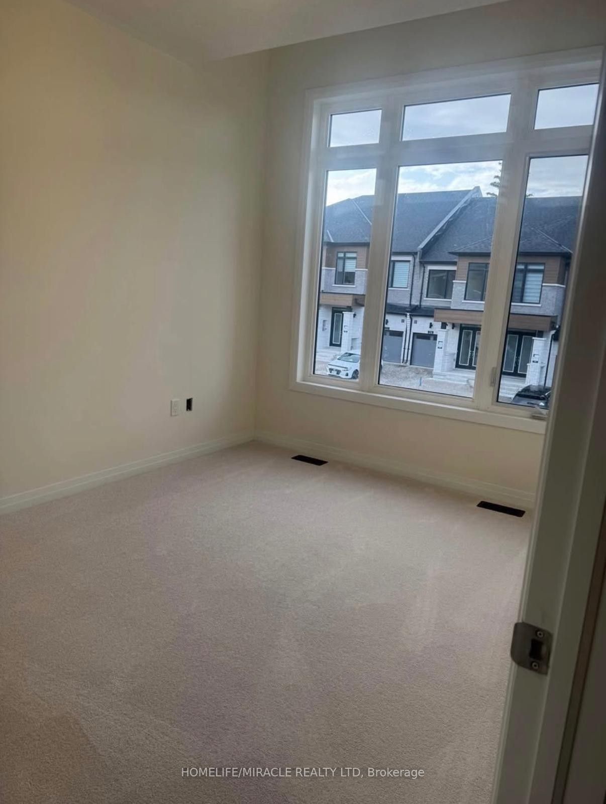 35 Rumi Court