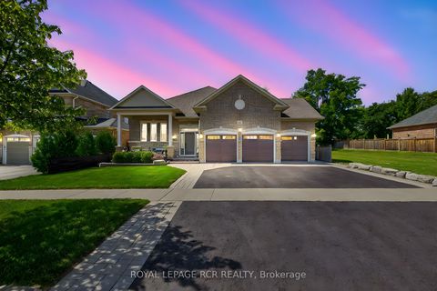 21 Corvinelli Drive Whitby ON L1M 0G7