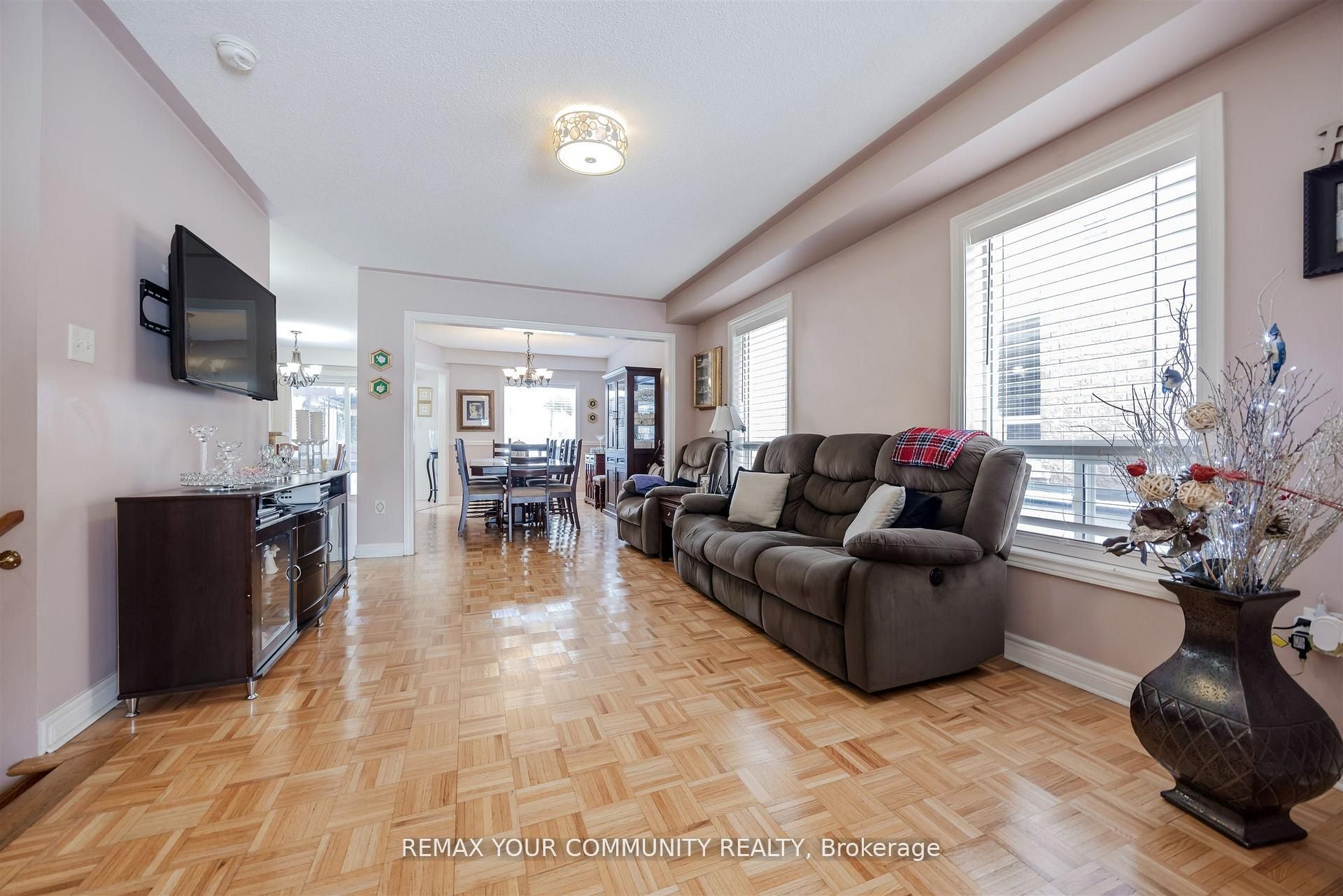 50 Lodgeway Drive