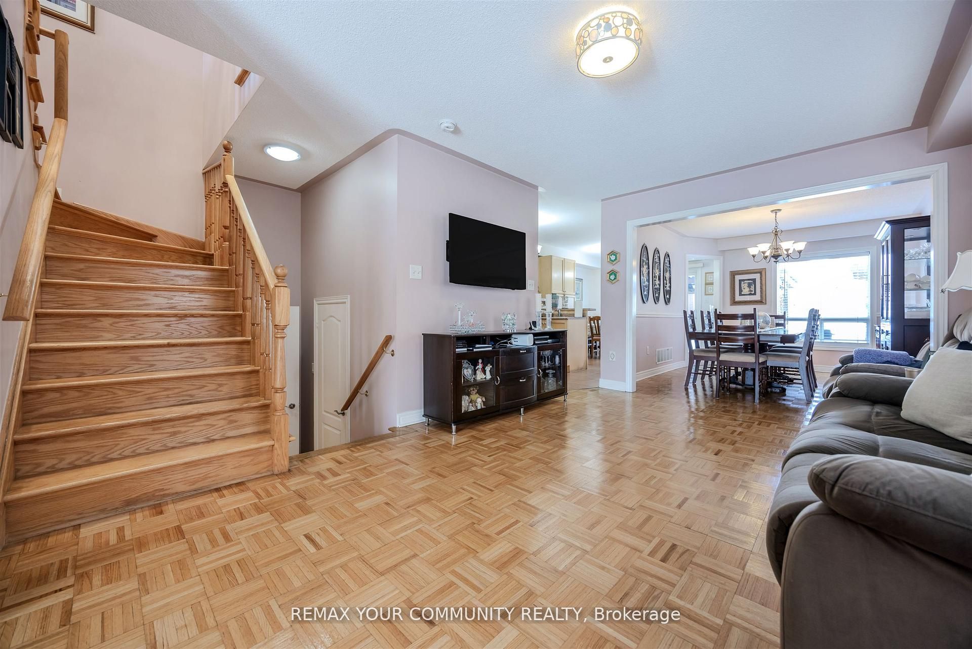 50 Lodgeway Drive