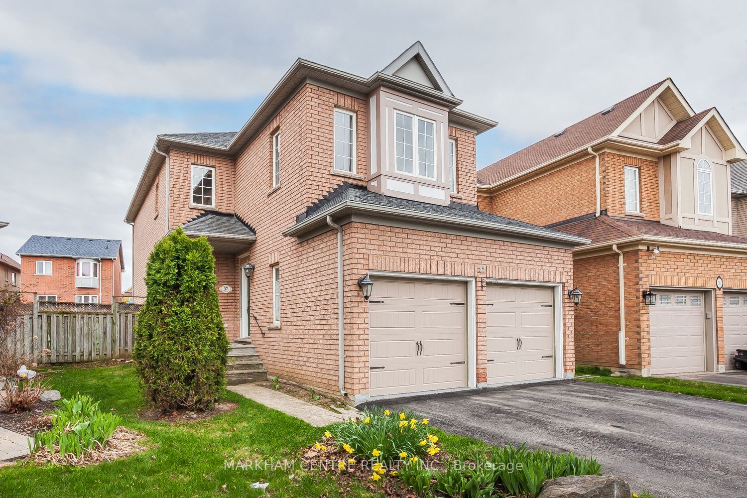 37 Monaco Crescent