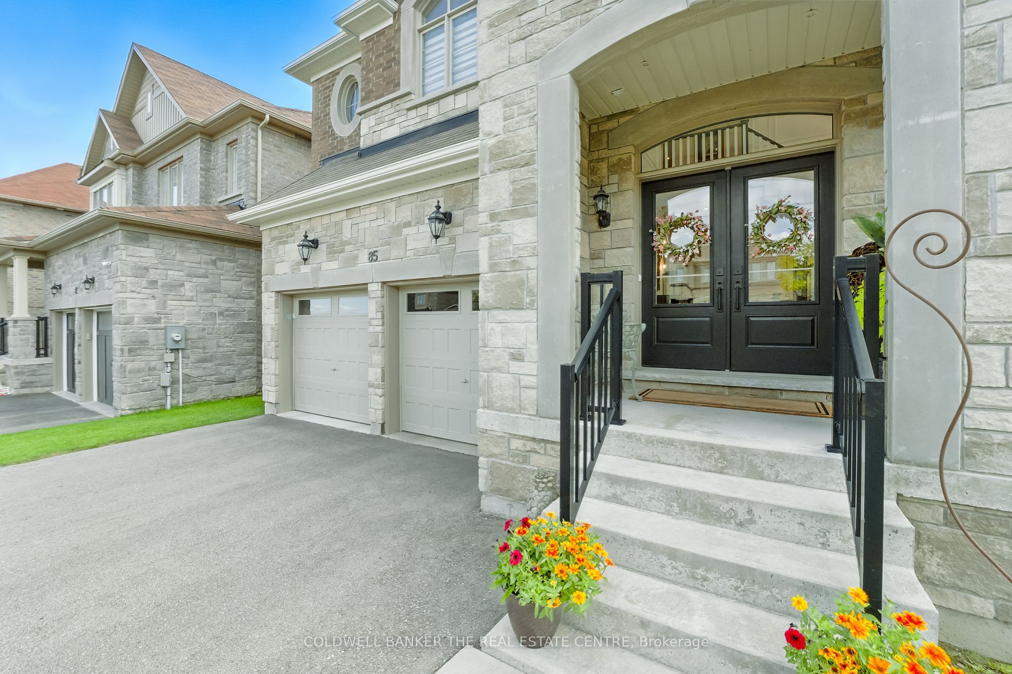 85 Robb Thompson Road