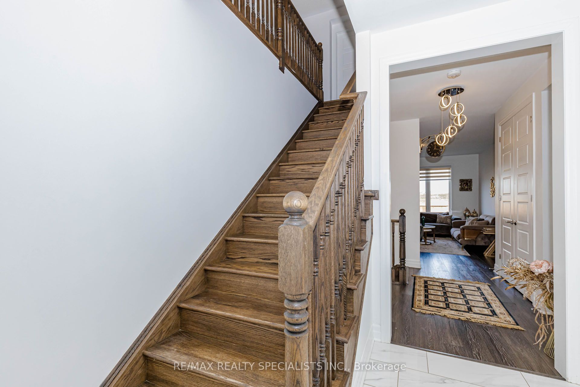 455 Gordon Krantz Avenue