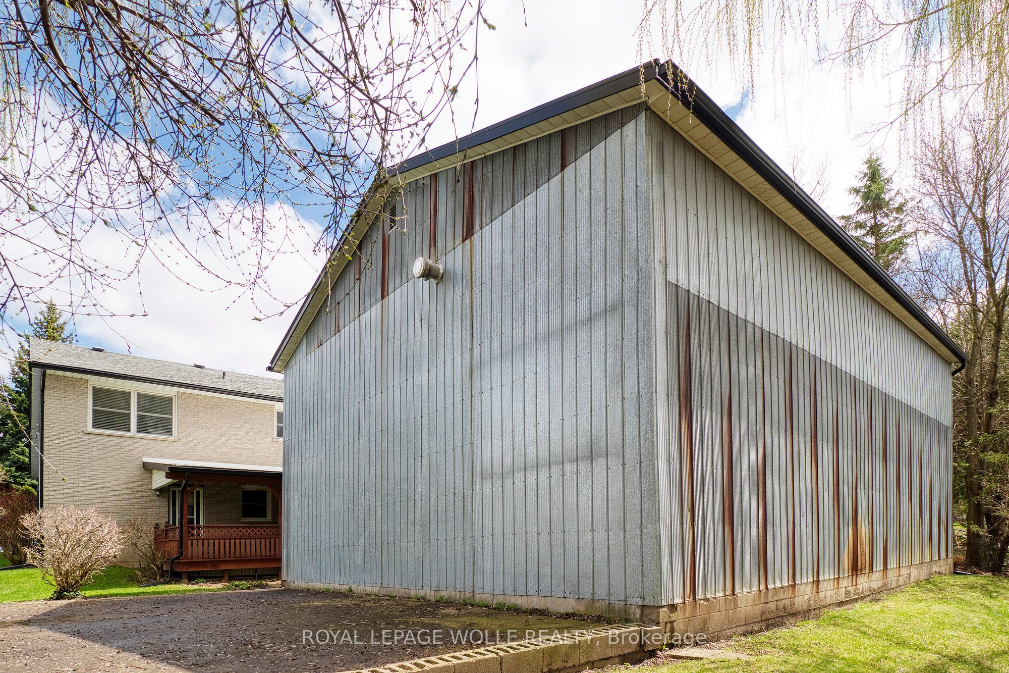 108 Queensway Drive