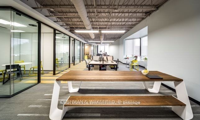 2115 South Service Road W