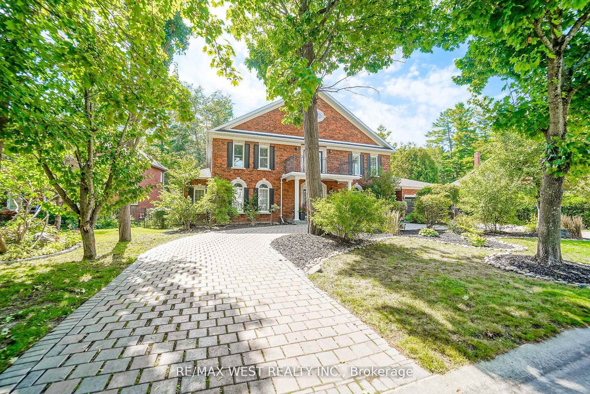 81 Woodview Drive
