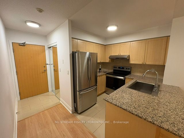 55 South Town Centre Boulevard 605