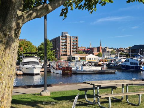 3 Apple Street 703 Brockville ON K6V 4X5