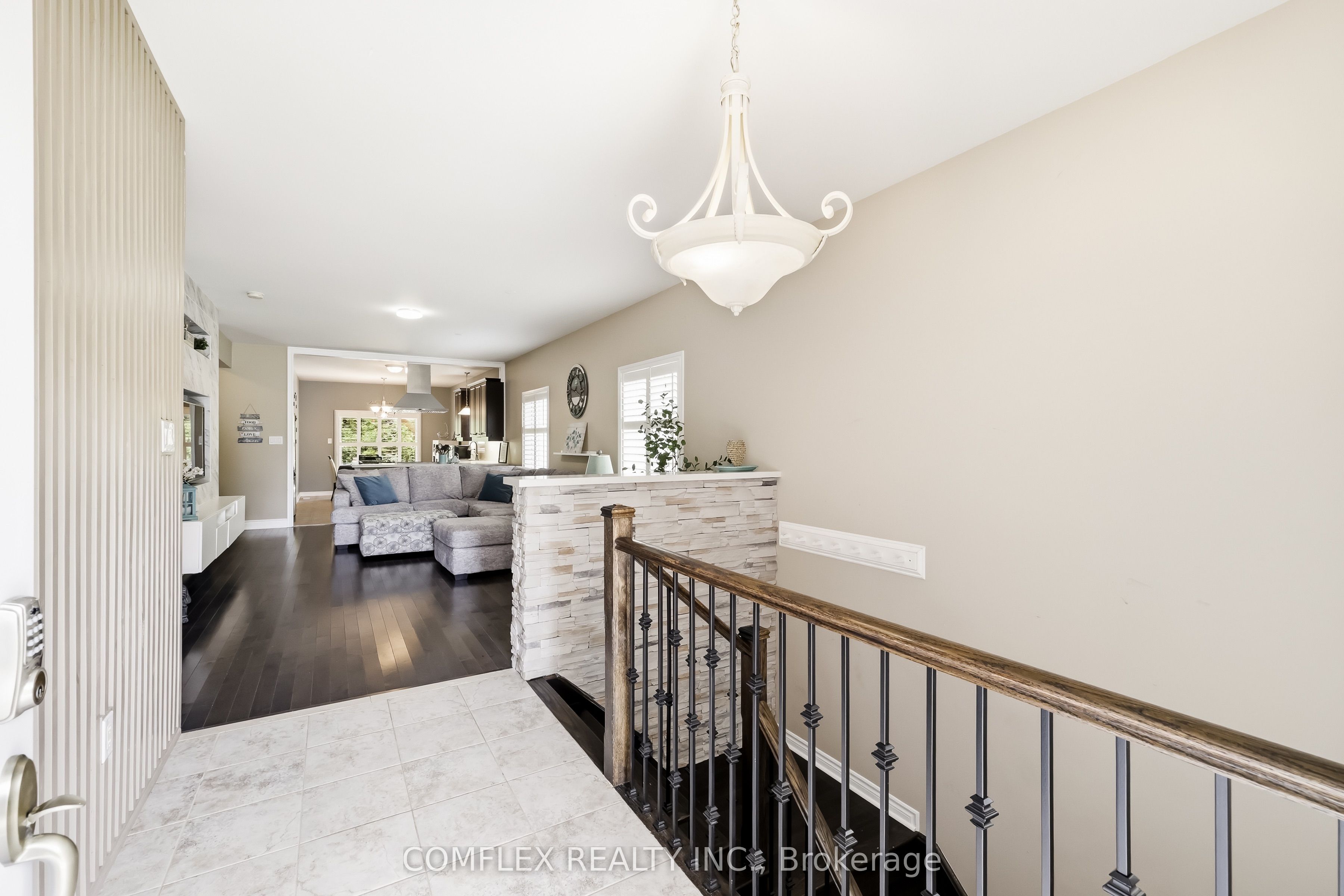 7 Swindells Street