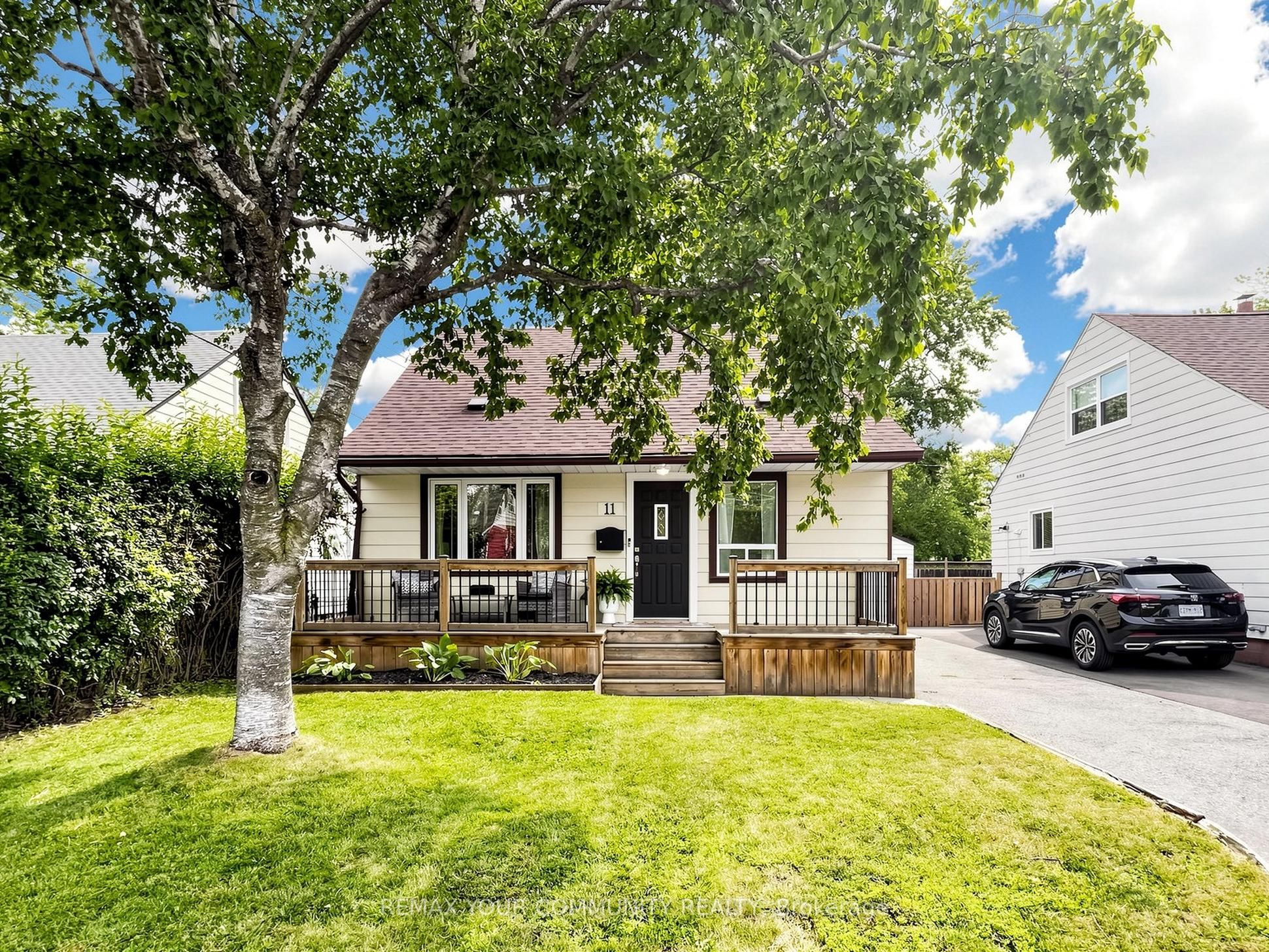11 Nelson Avenue