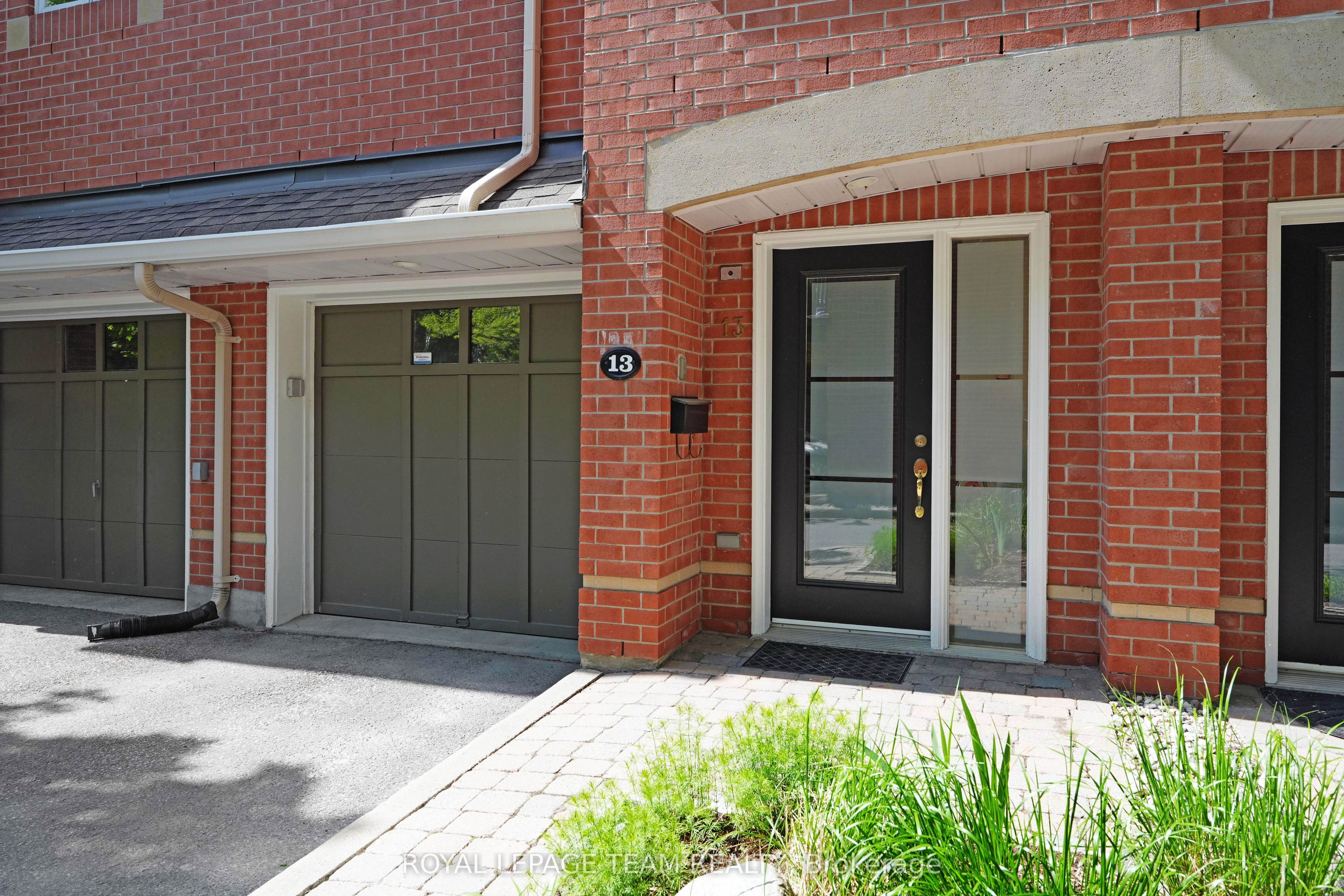 13 Oak Park Private