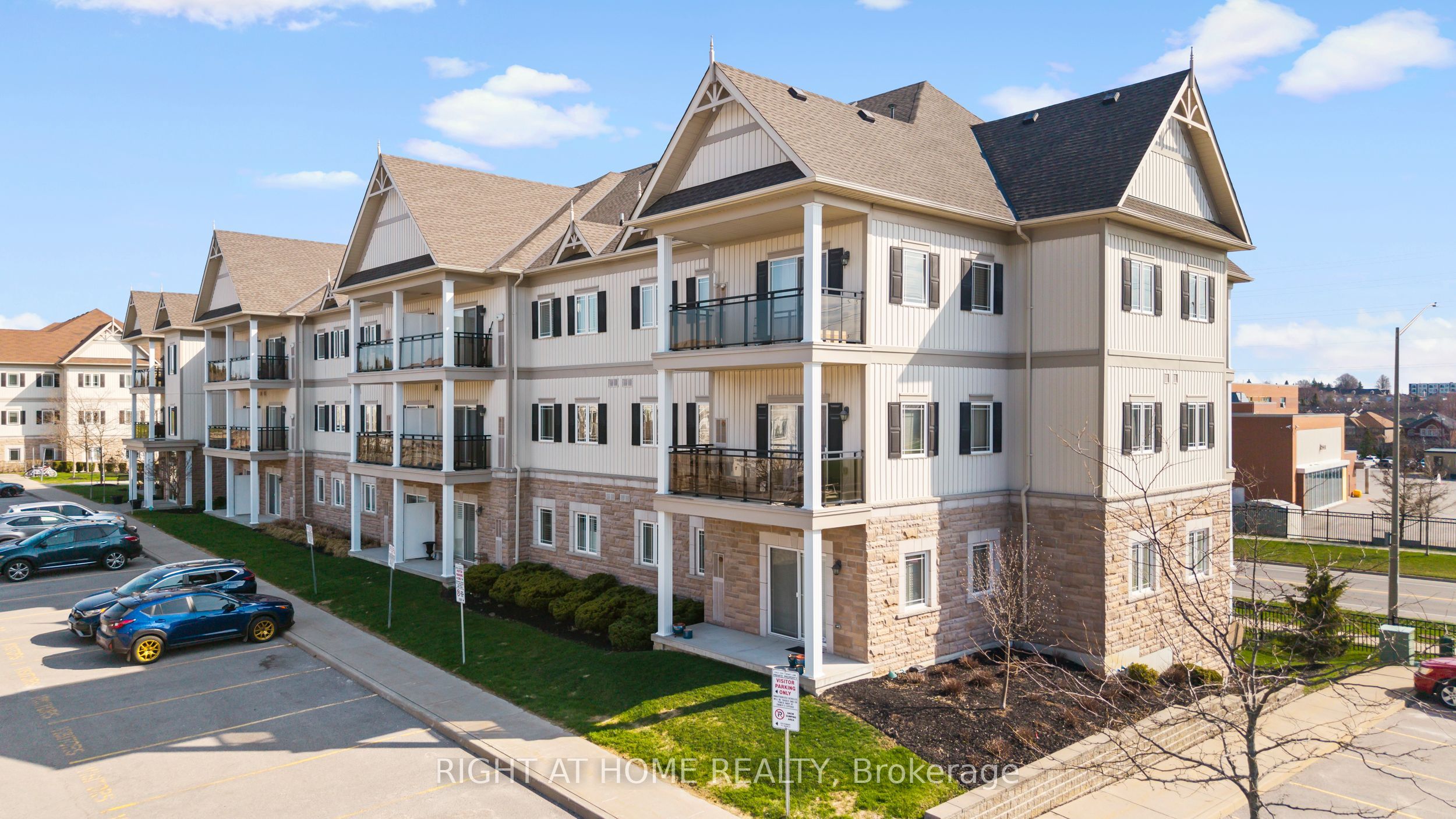 1 Sidney Lane 303