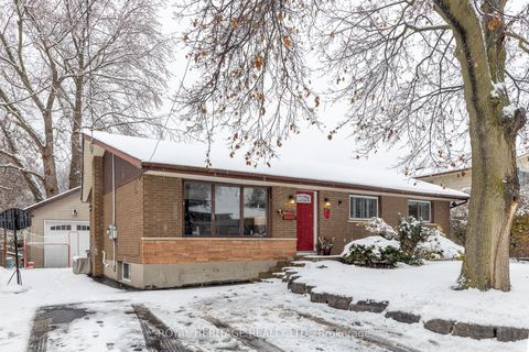 906 Dunlop Street E Whitby ON L1N 1T2