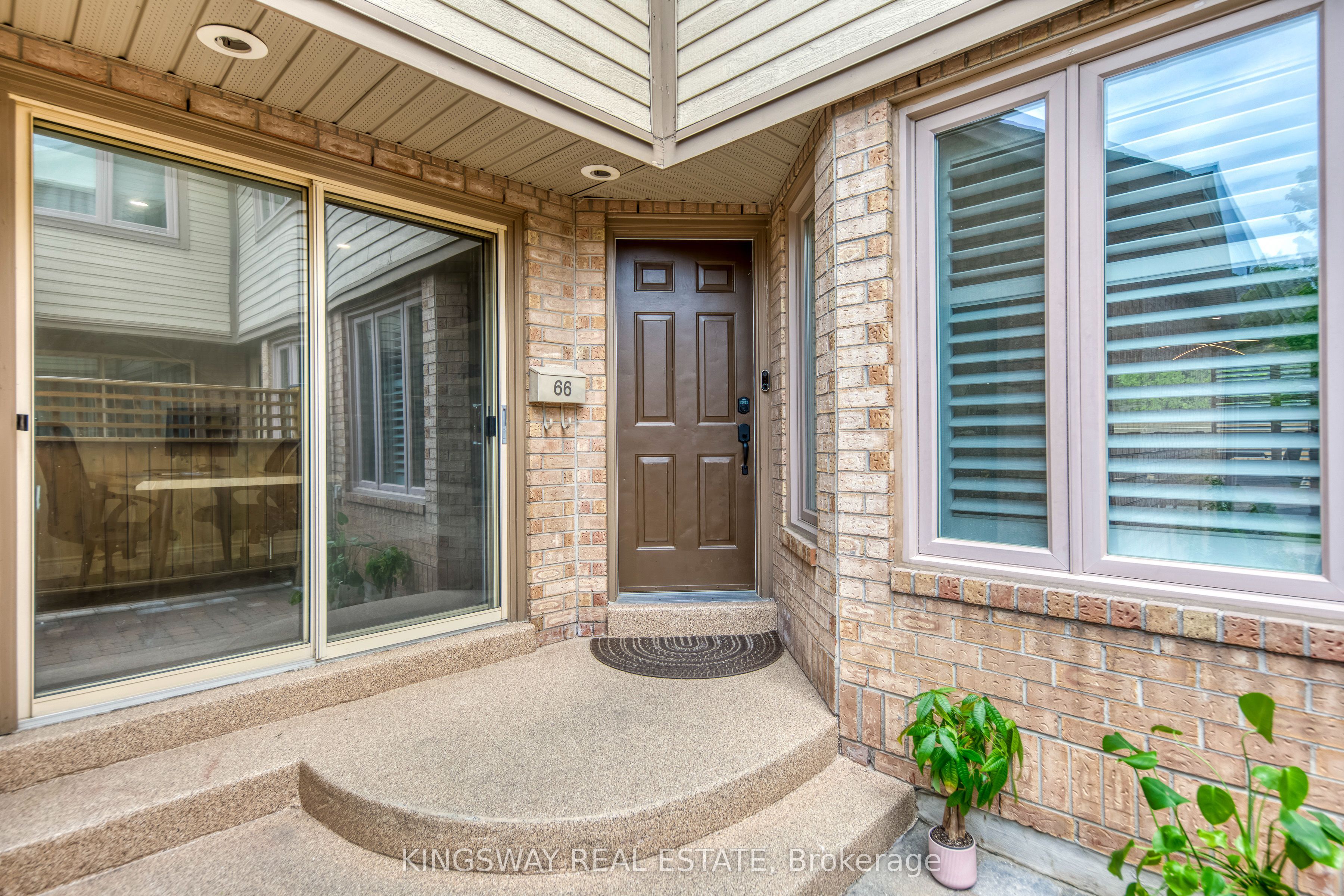 1725 THE CHASE Road 66