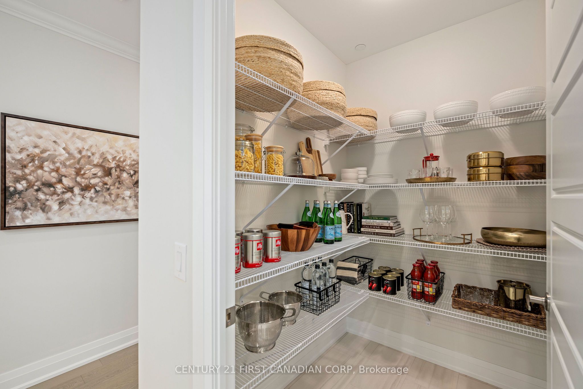 1560 Upper West Avenue 307