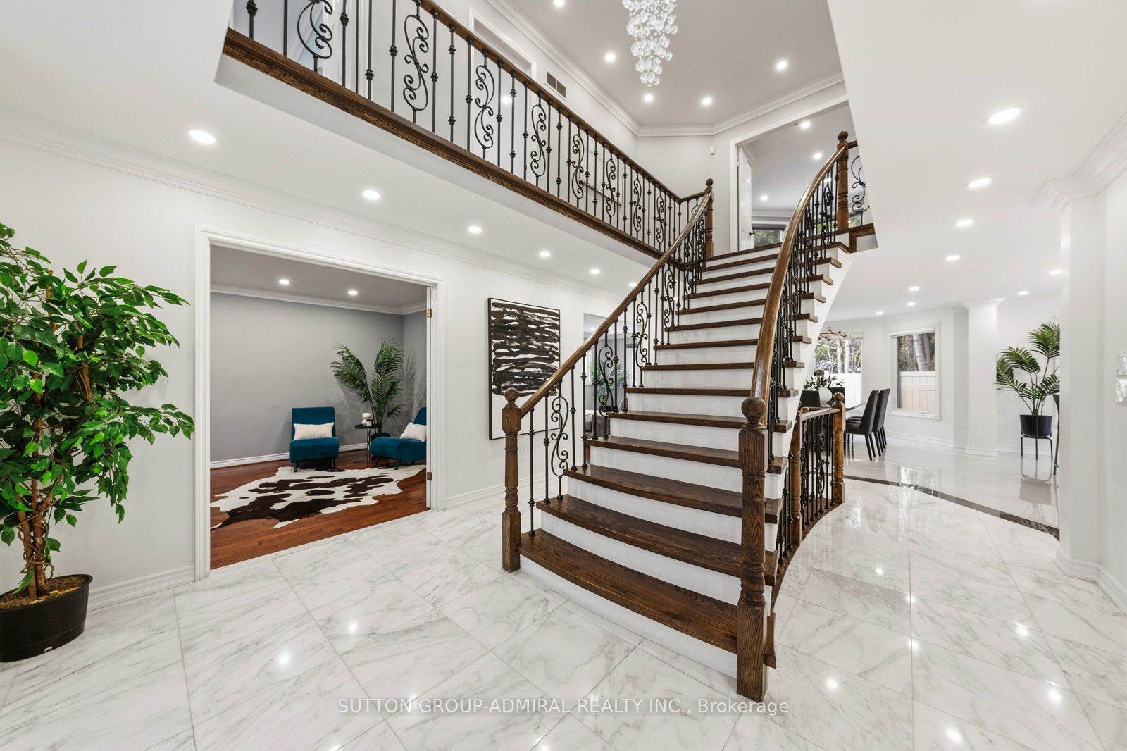 8 Beaufort Hills Road