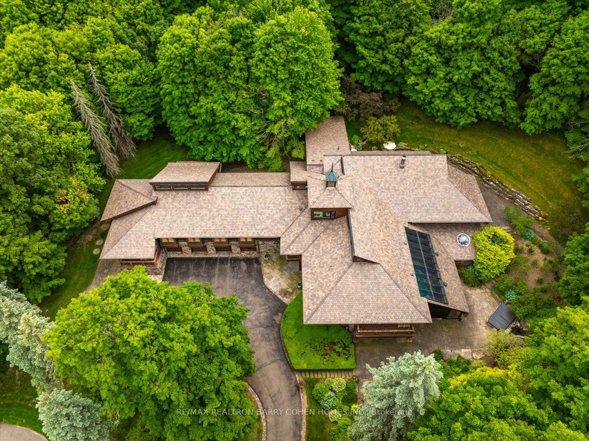 20 Woodsend Crescent