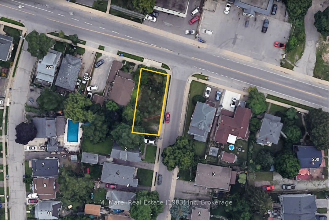 228 QUEENSTON Street