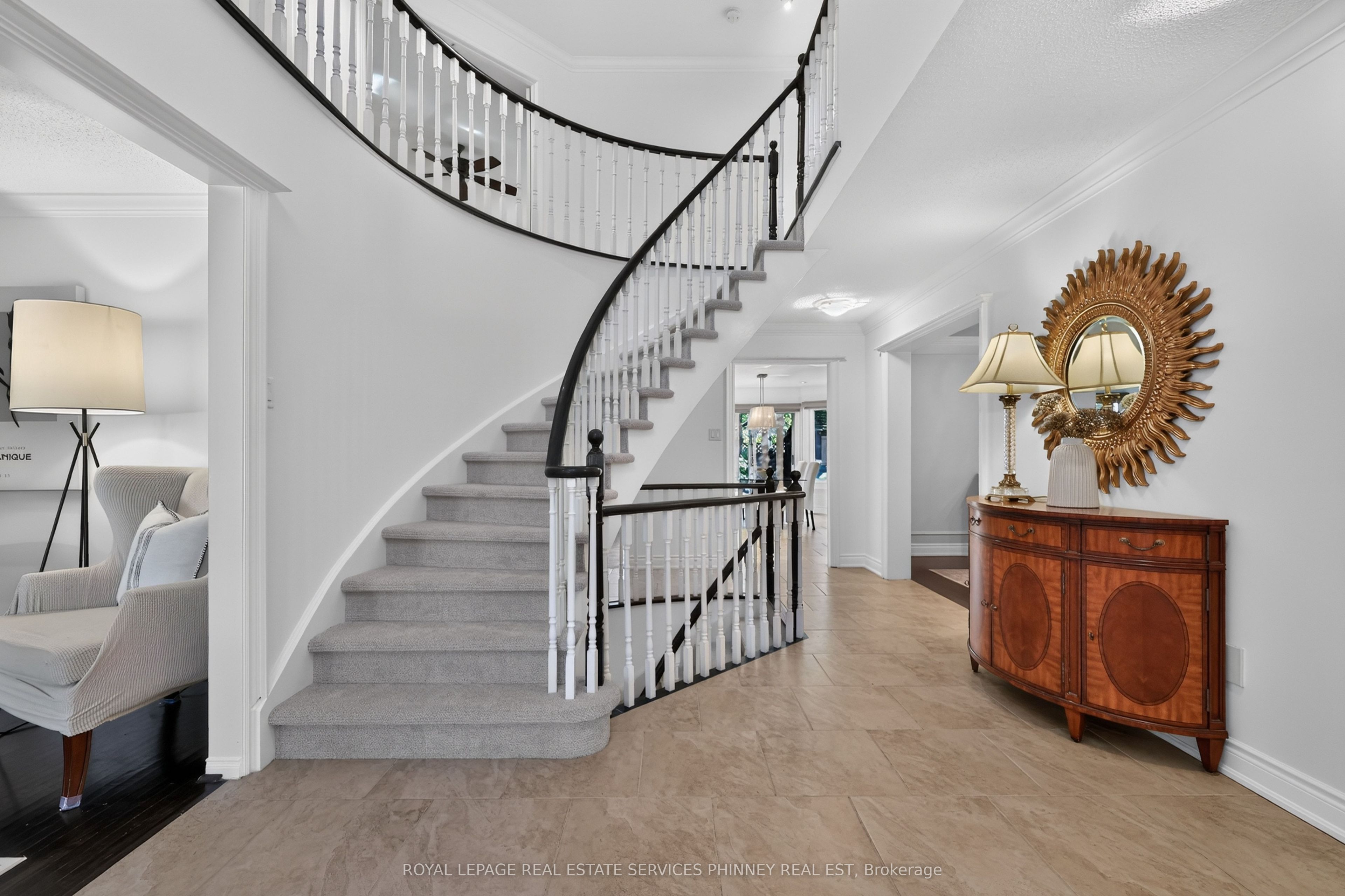 1572 Flamborough Circle
