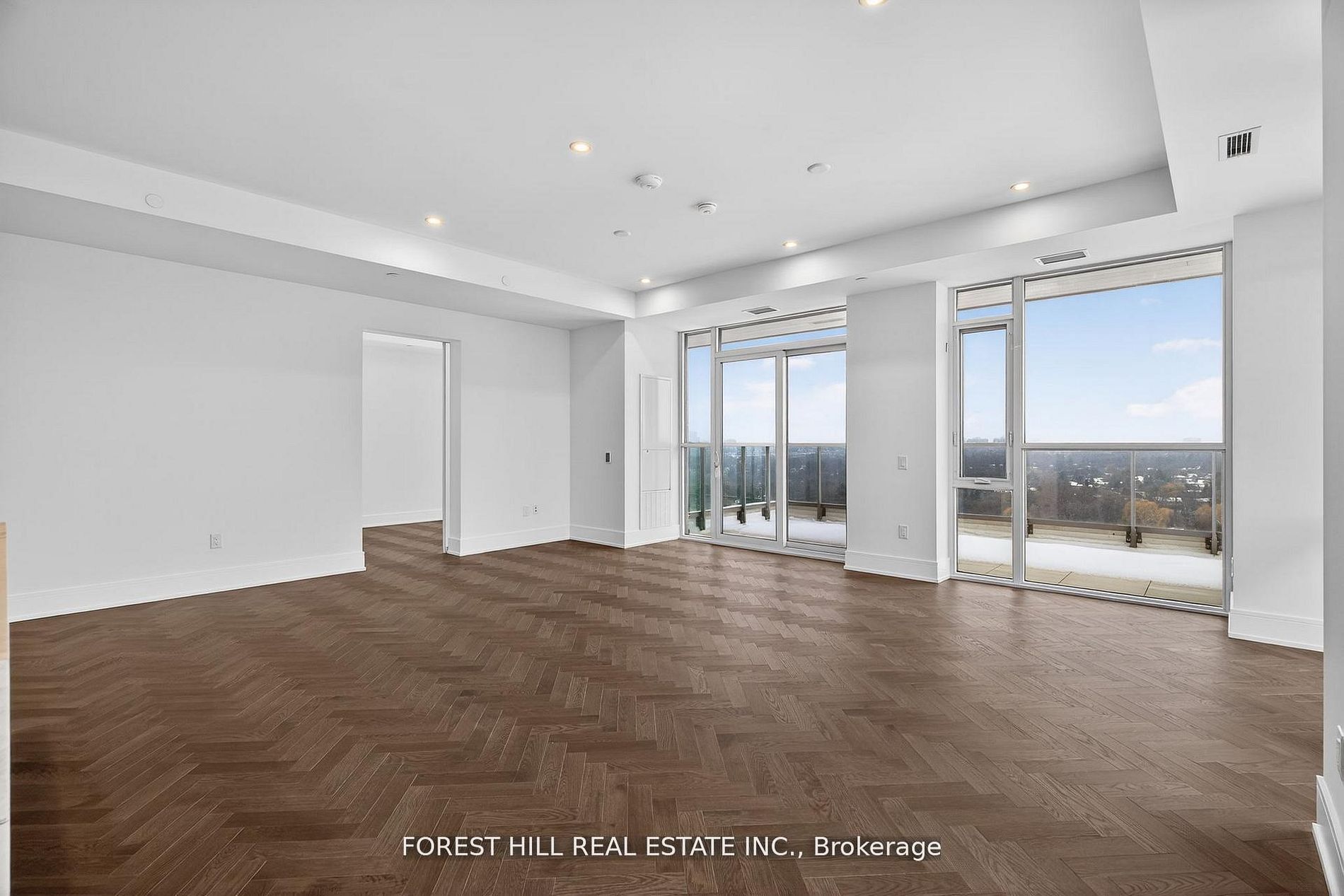 399 Royal Orchard Boulevard LPH22