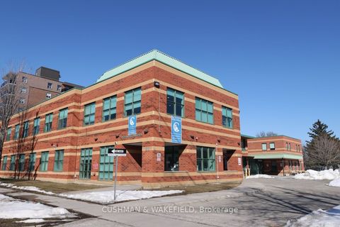 843 Kennedy Road Toronto E04 ON M1K 2E3