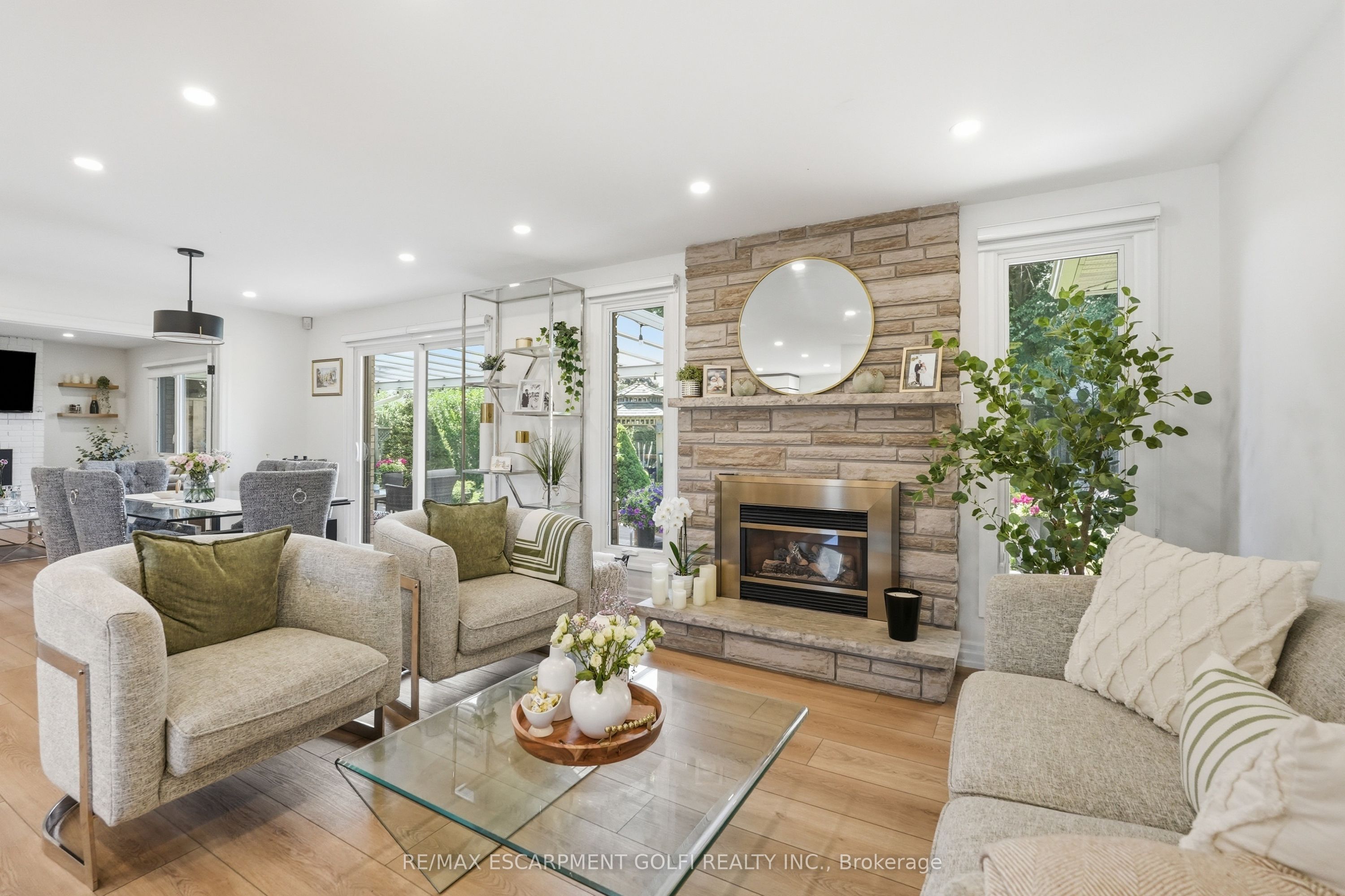 12 Cheval Drive