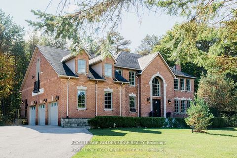 8 Greenvalley Circle Whitchurch-Stouffville ON L4A 2L4