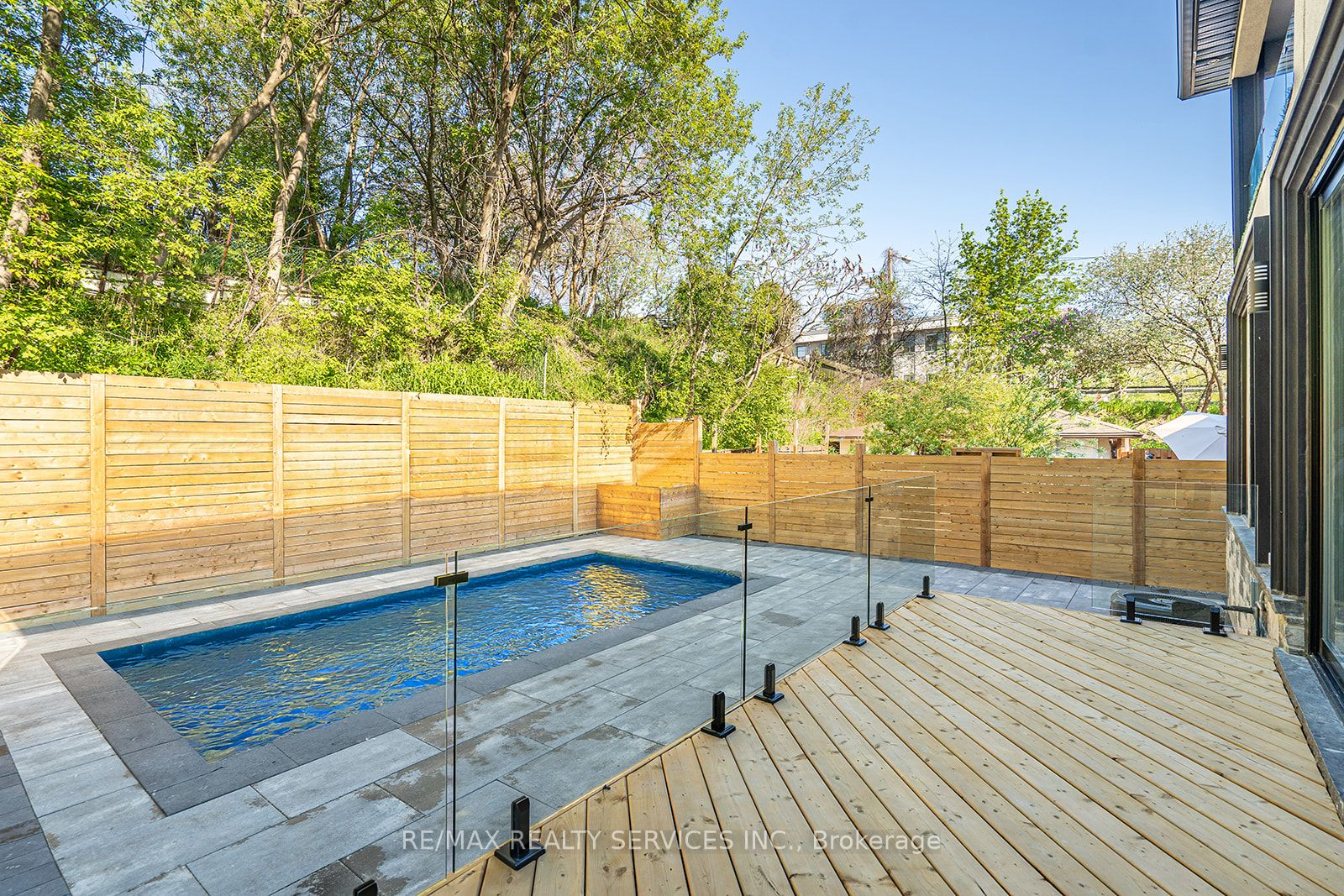 3 Bonnyview Drive
