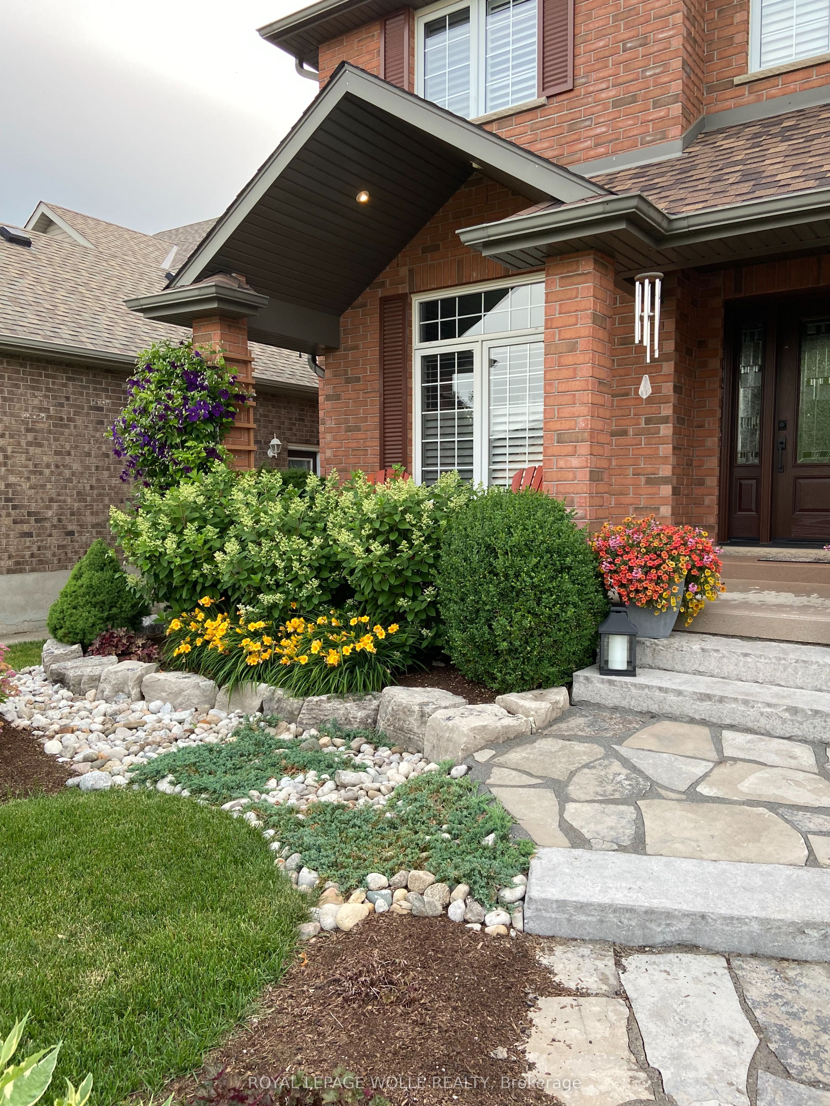 44 Crane Crescent