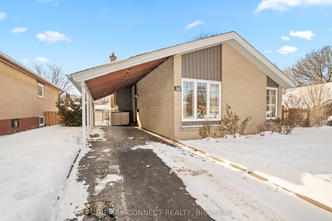 856 Chapleau Drive Pickering ON L1W 1P4