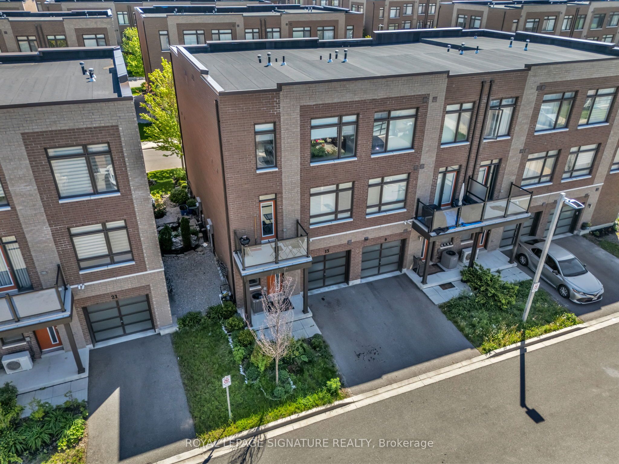 13 Bluenose Street
