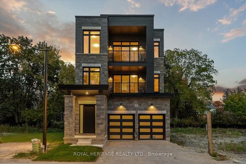 25 Inverlynn Way Whitby ON L1N 2S6