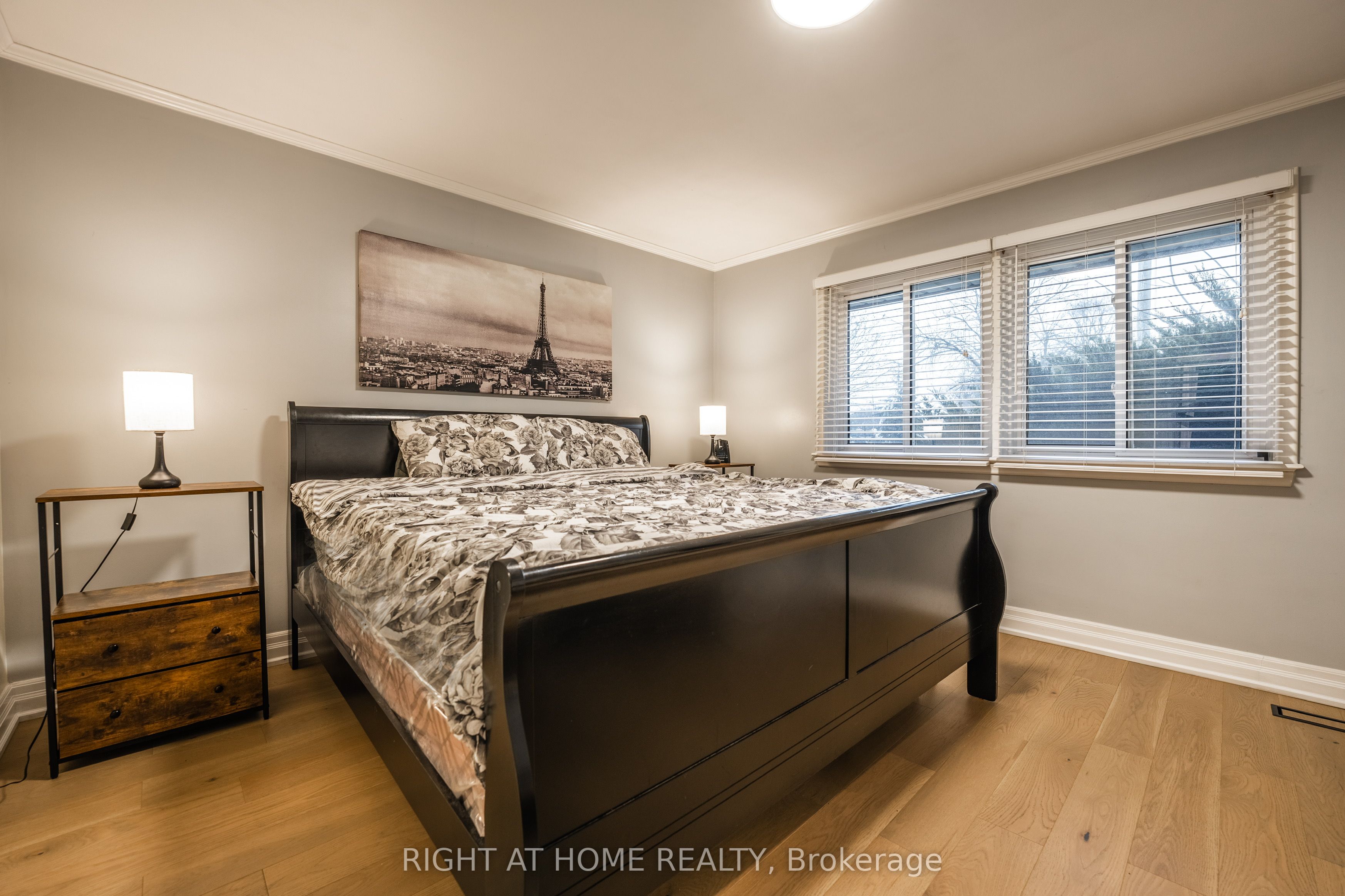 201 Southlawn Avenue