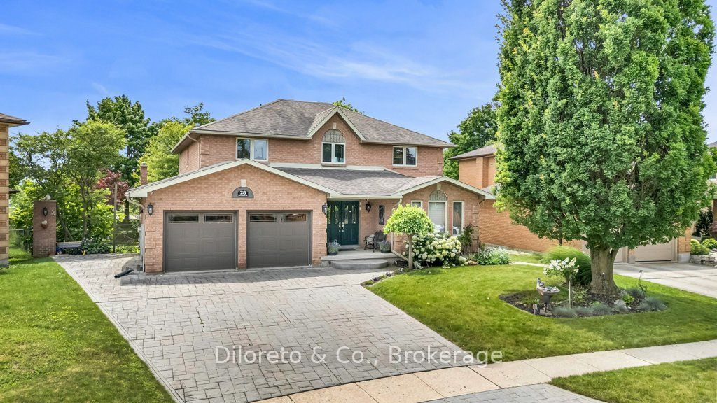 28 Foxwood Crescent