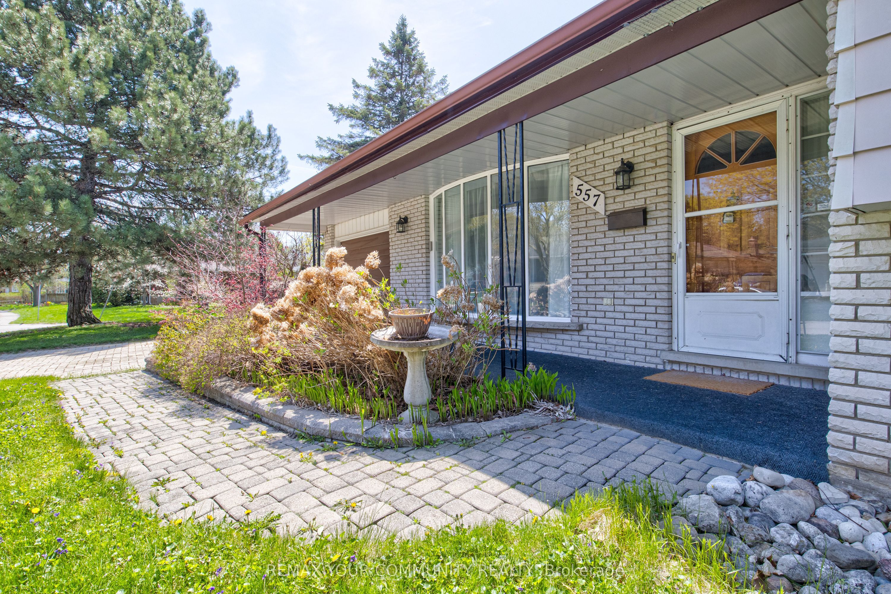 557 Glen Manor Boulevard