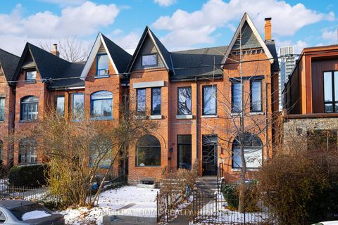 292 Borden Street Toronto C01 ON M5S 2N6