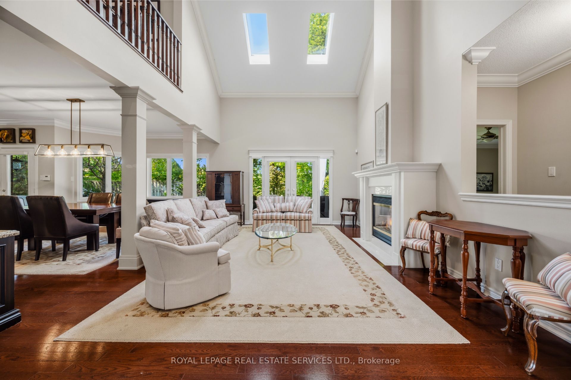 2130 Dickson Road 10