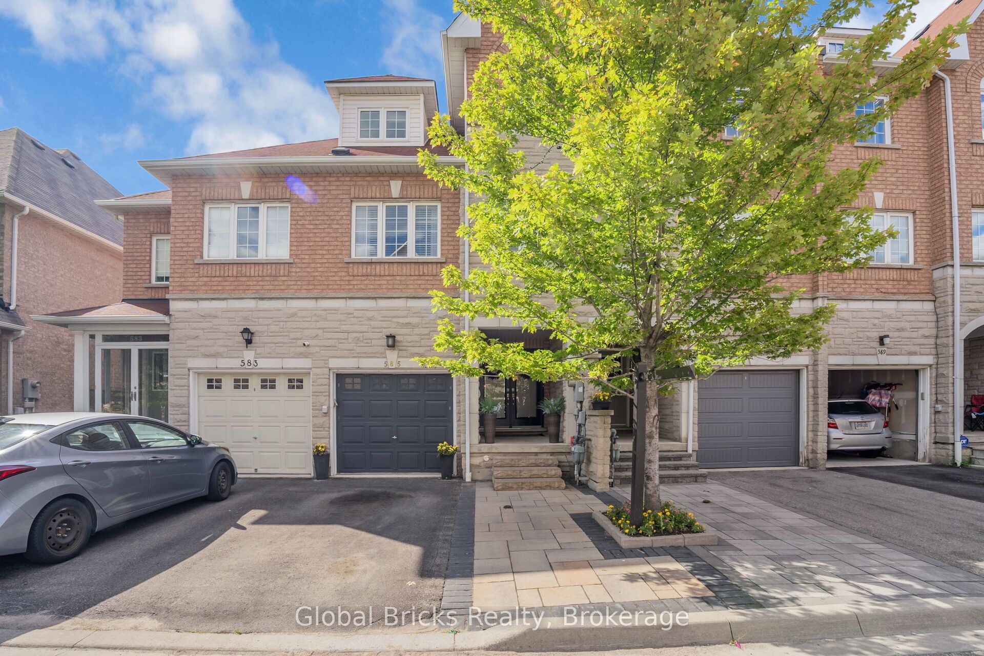 585 Candlestick Circle