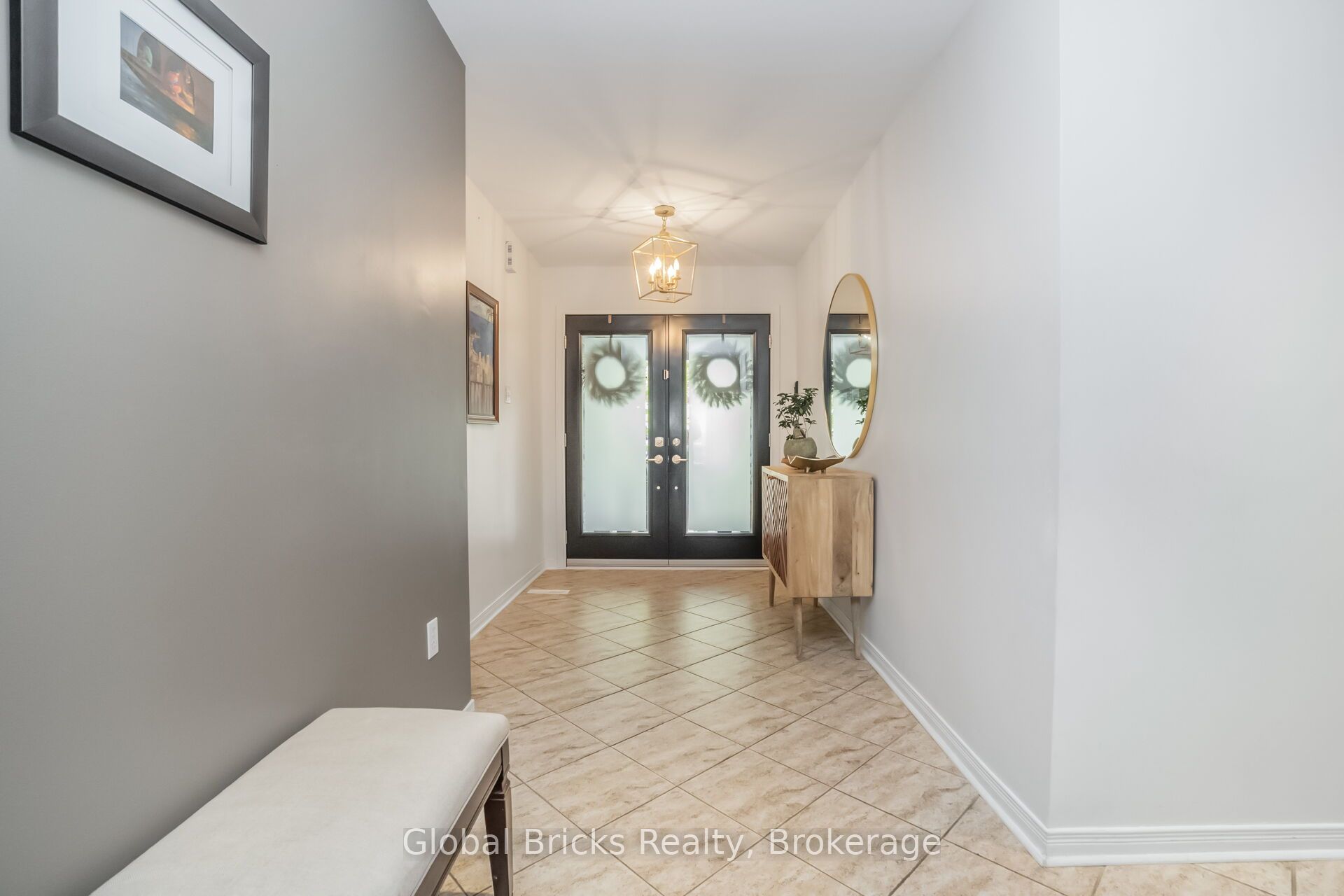 585 Candlestick Circle