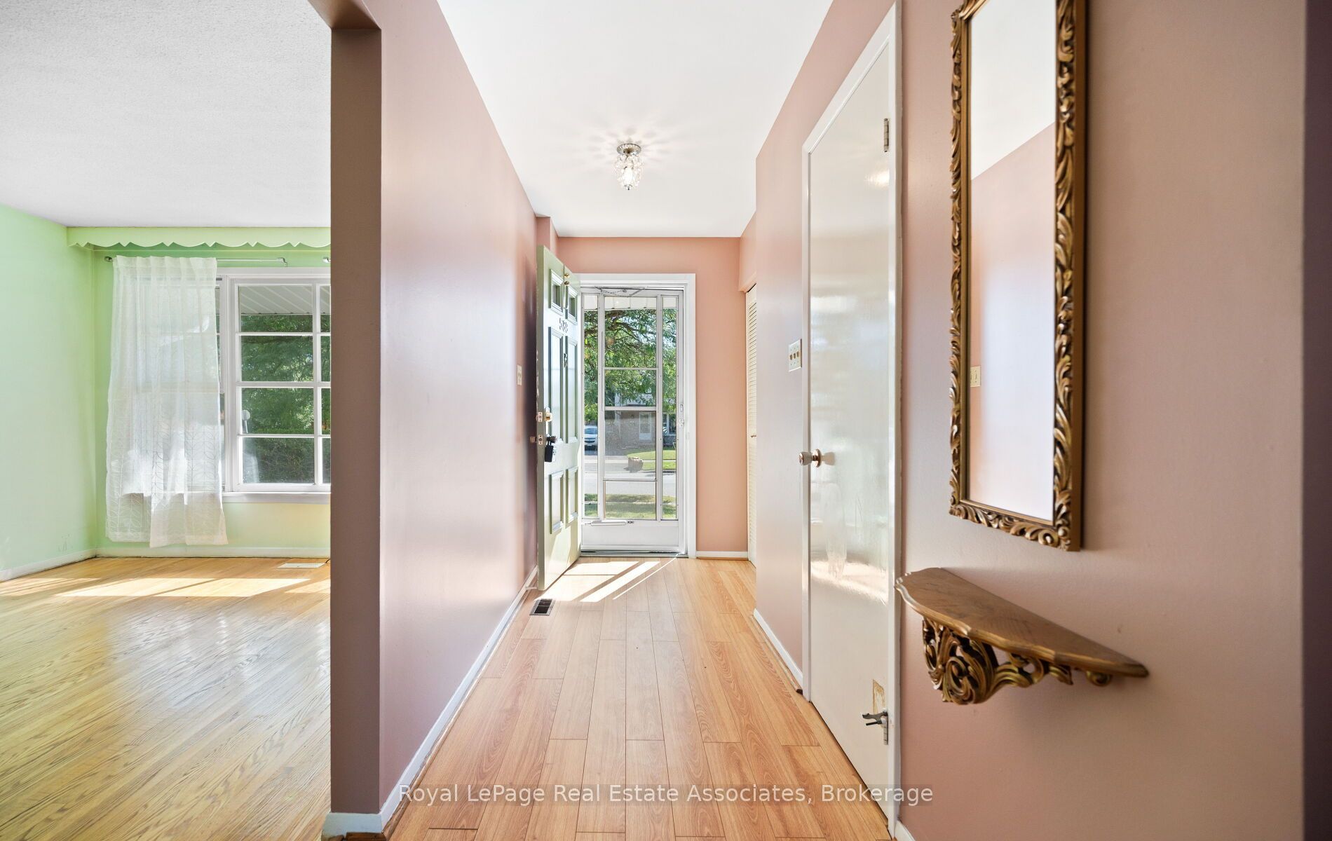 589 Tedwyn Drive