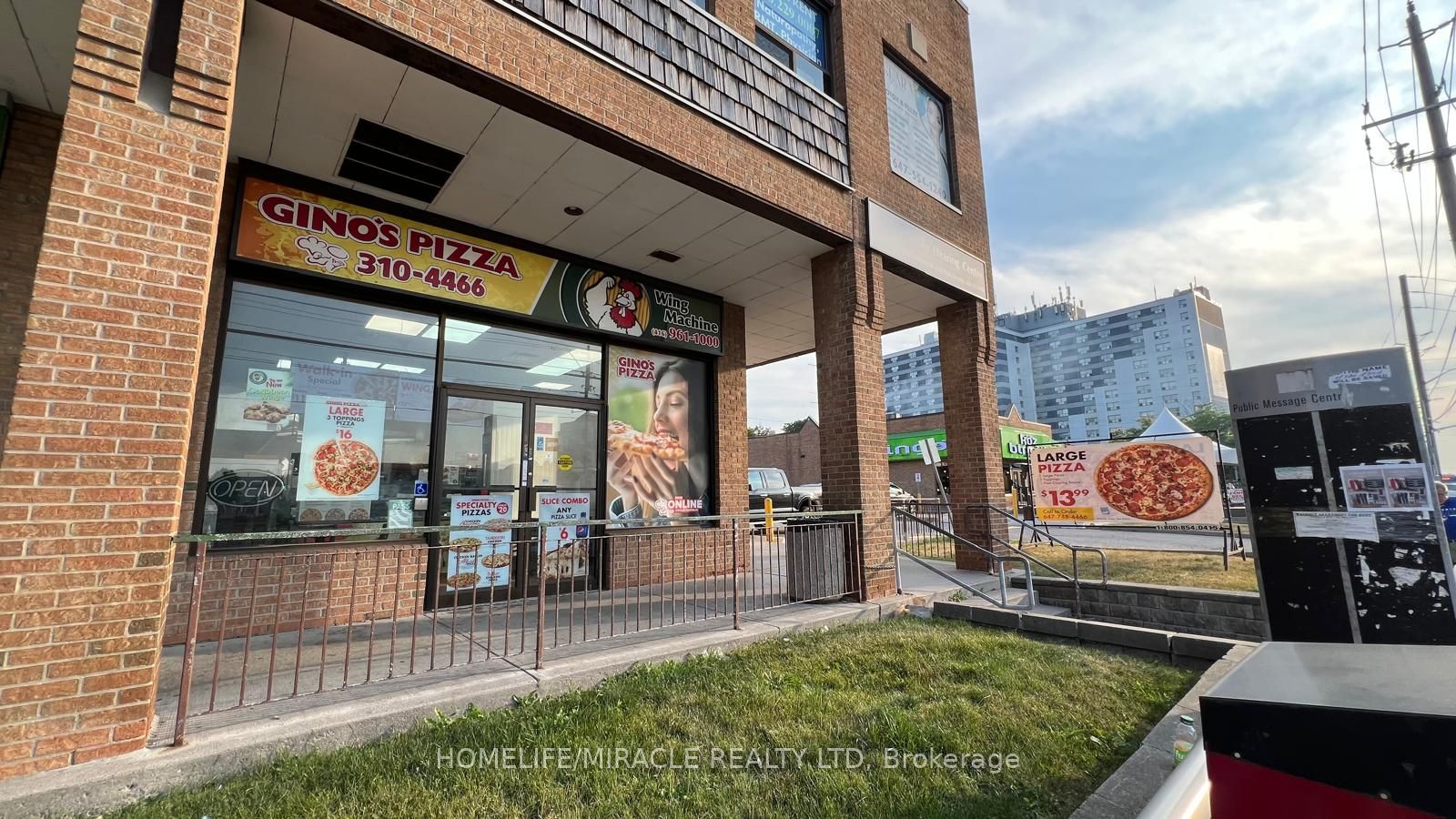 787 steeles Avenue W