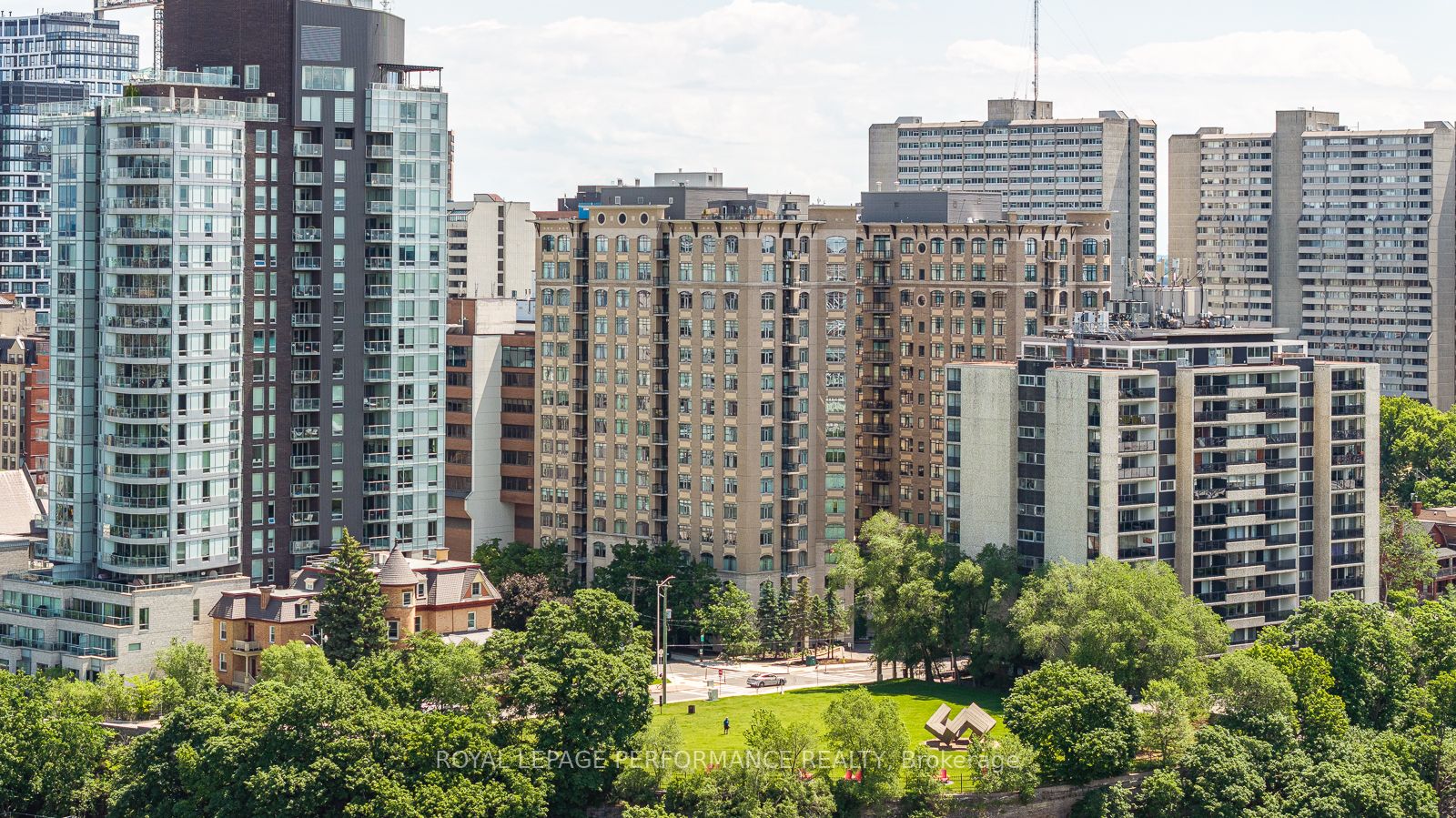 85 Bronson Avenue 503