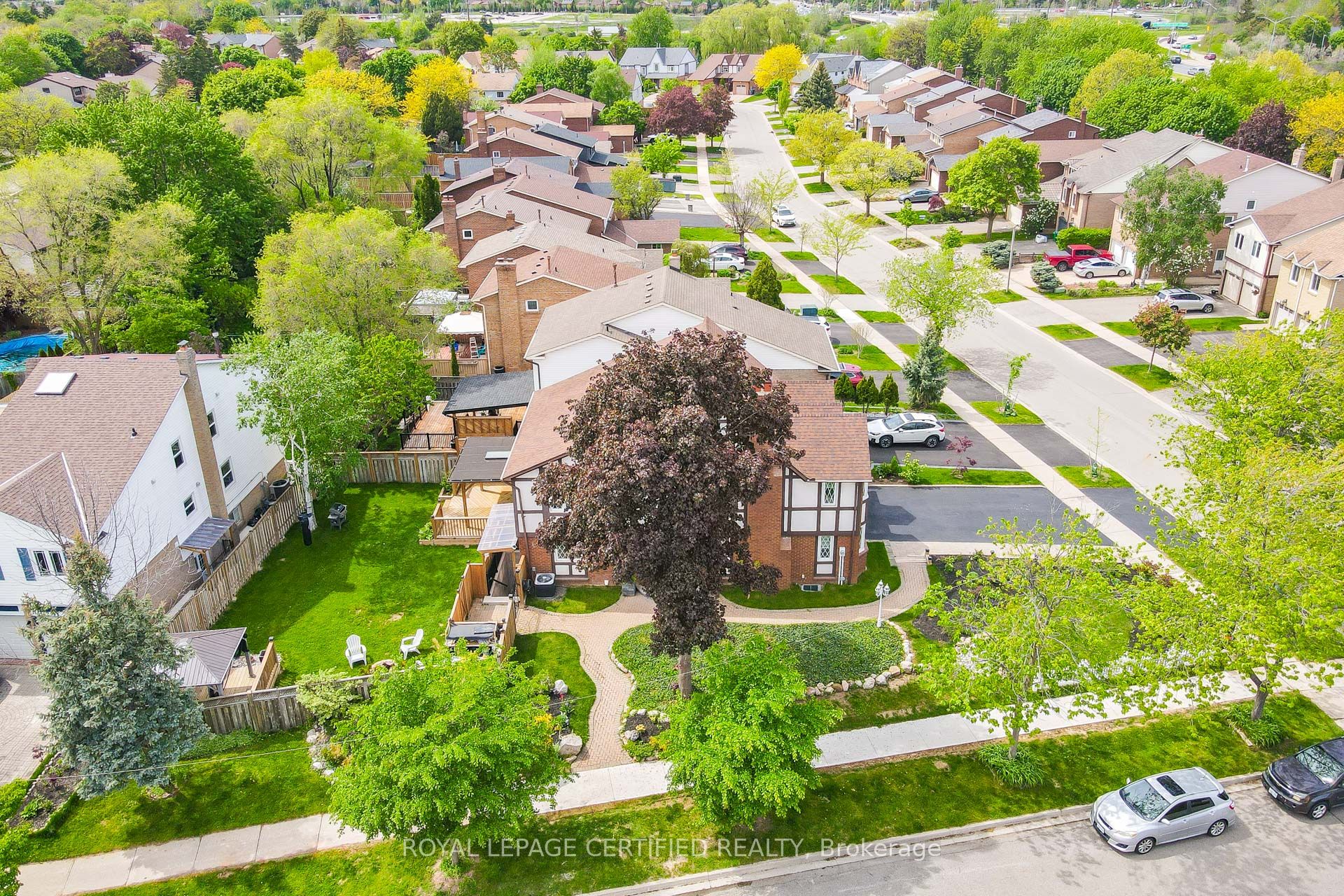 4174 Trellis Crescent