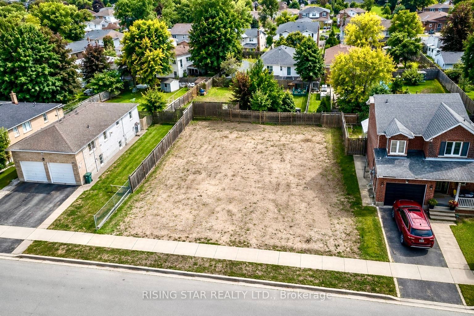 706 Cochrane Street