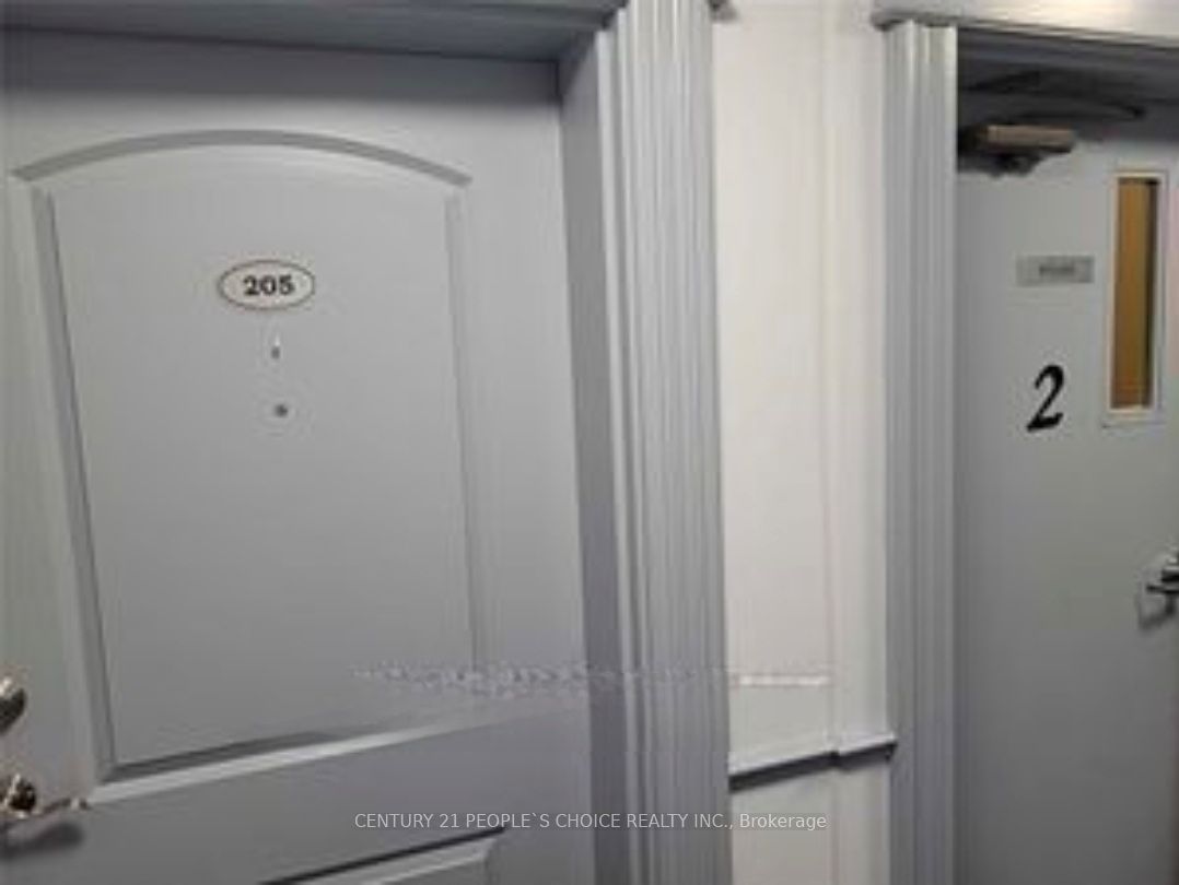 435 Colborne Street 205