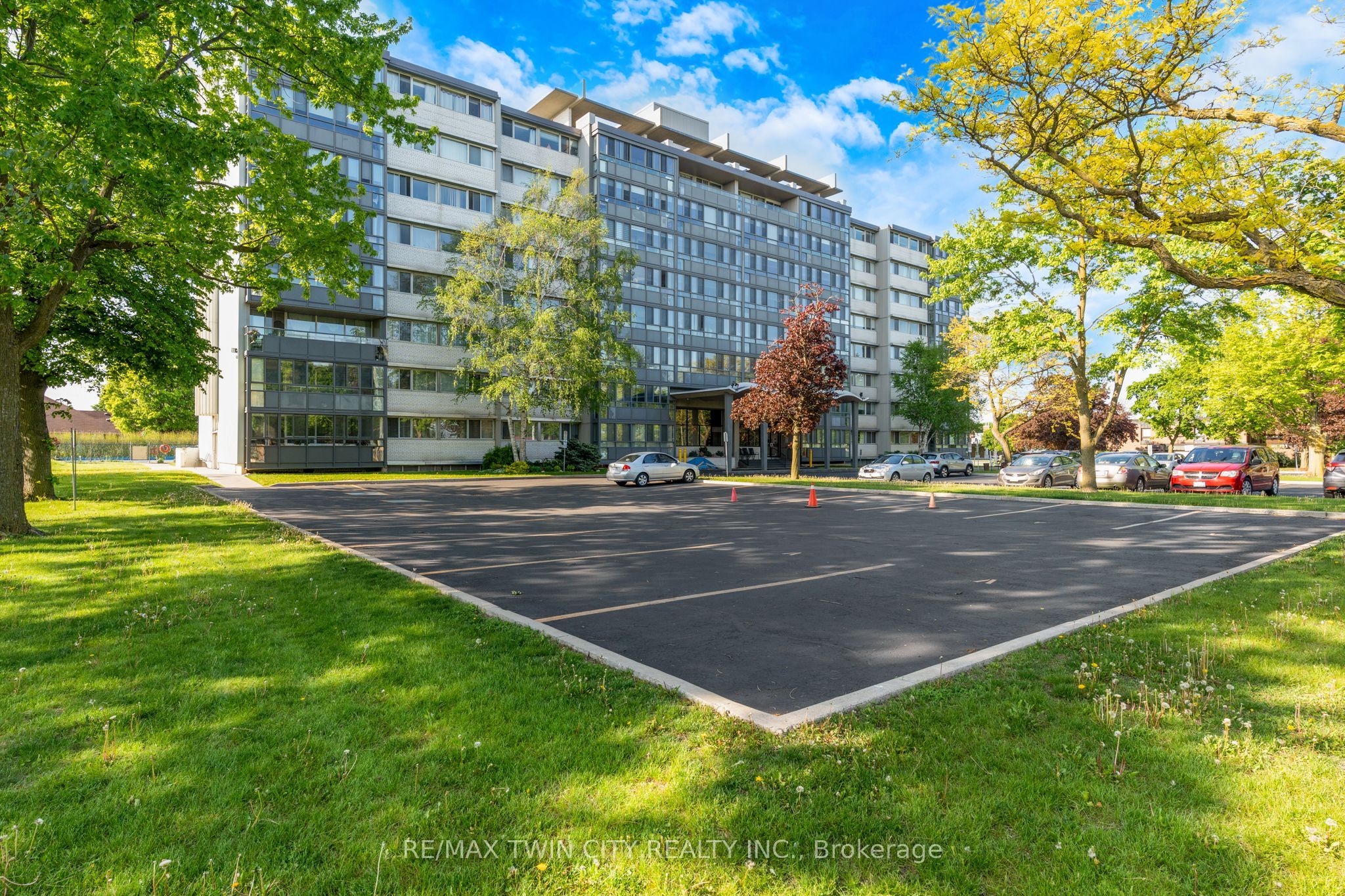 24 Midland Drive 306
