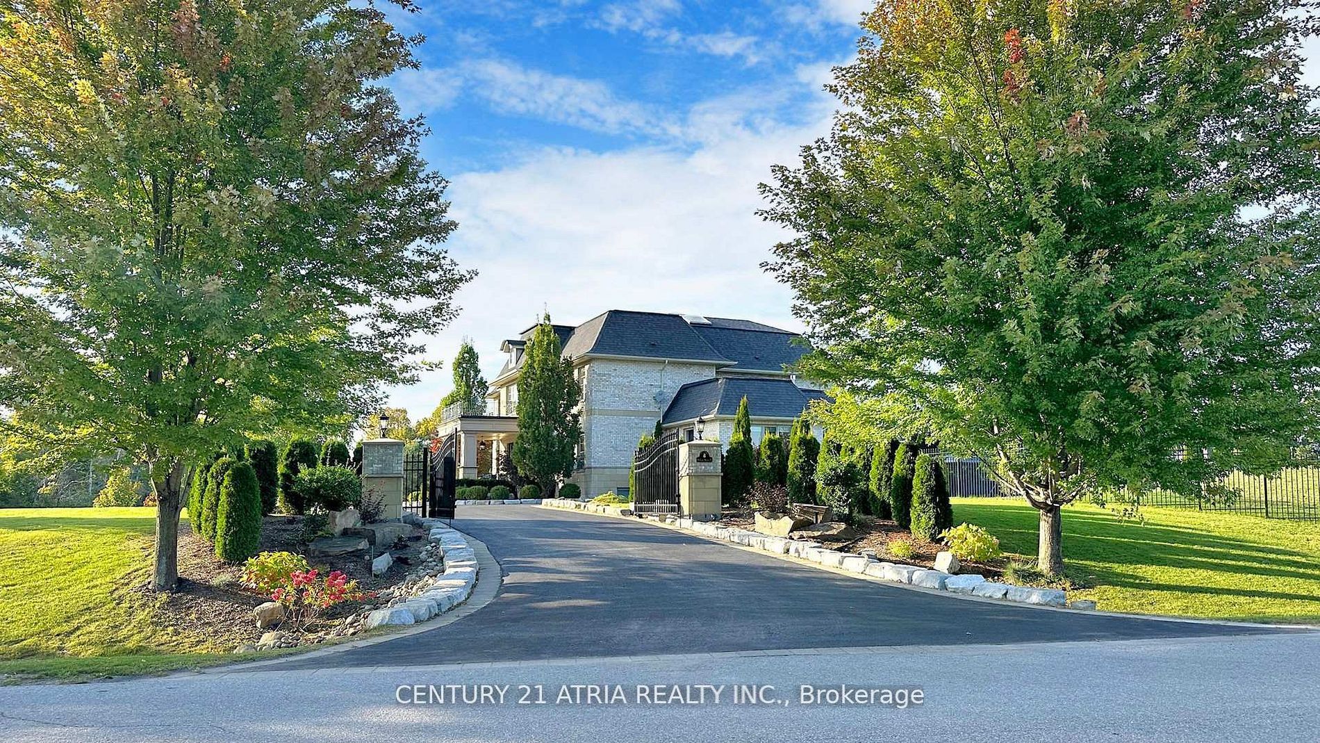 111 Lake Woods Drive