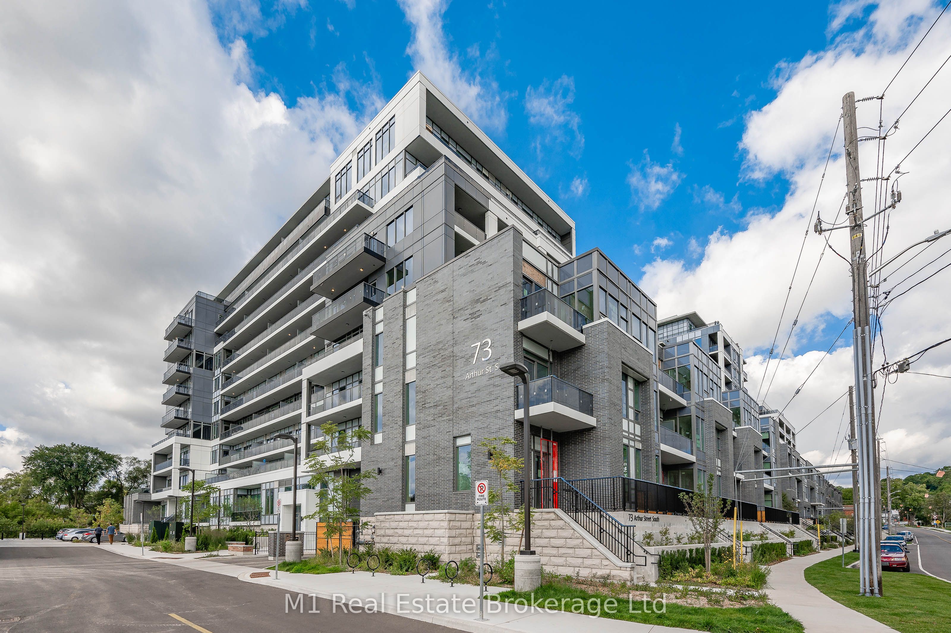 73 Arthur Street S RRC1