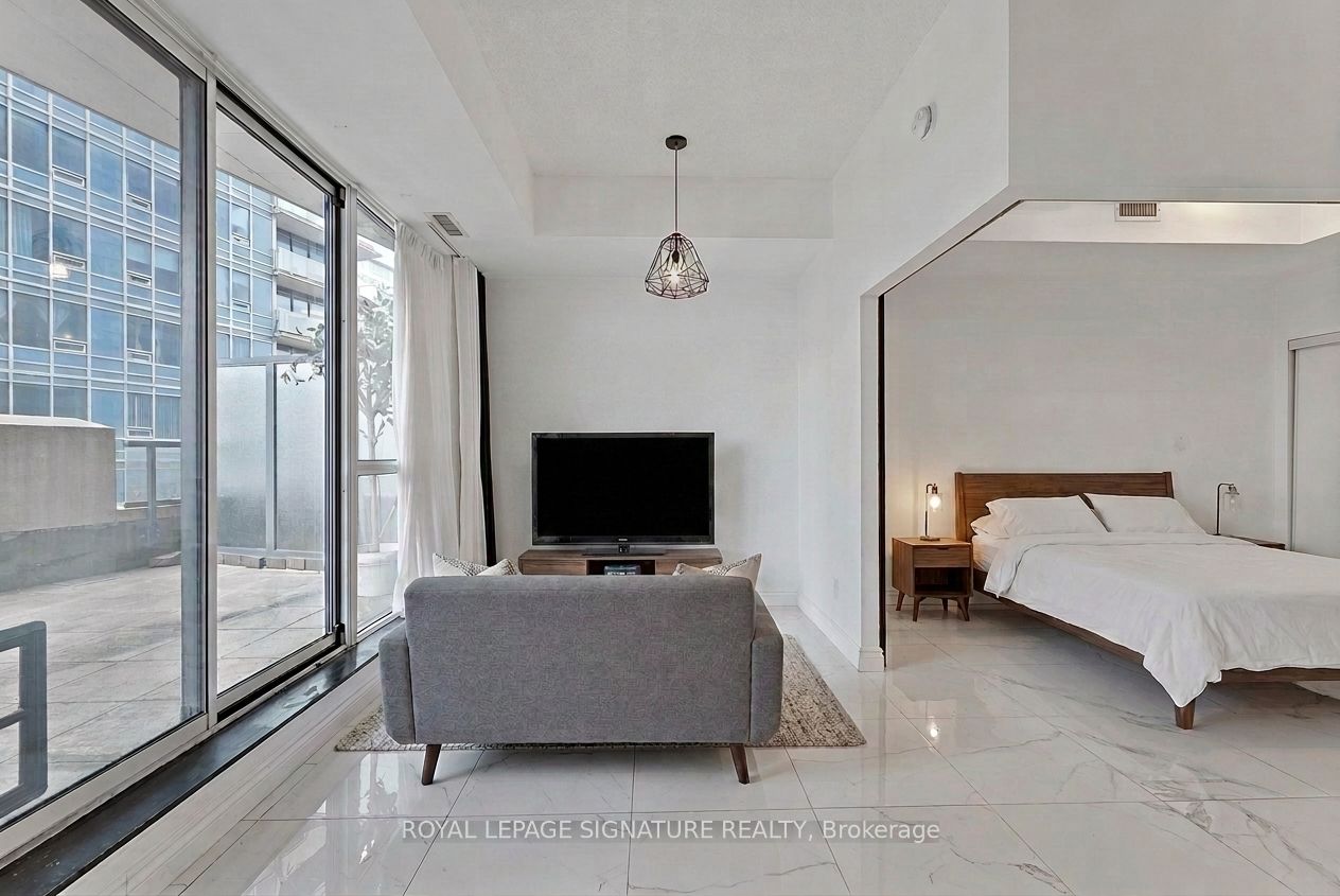 51 East Liberty Street 517