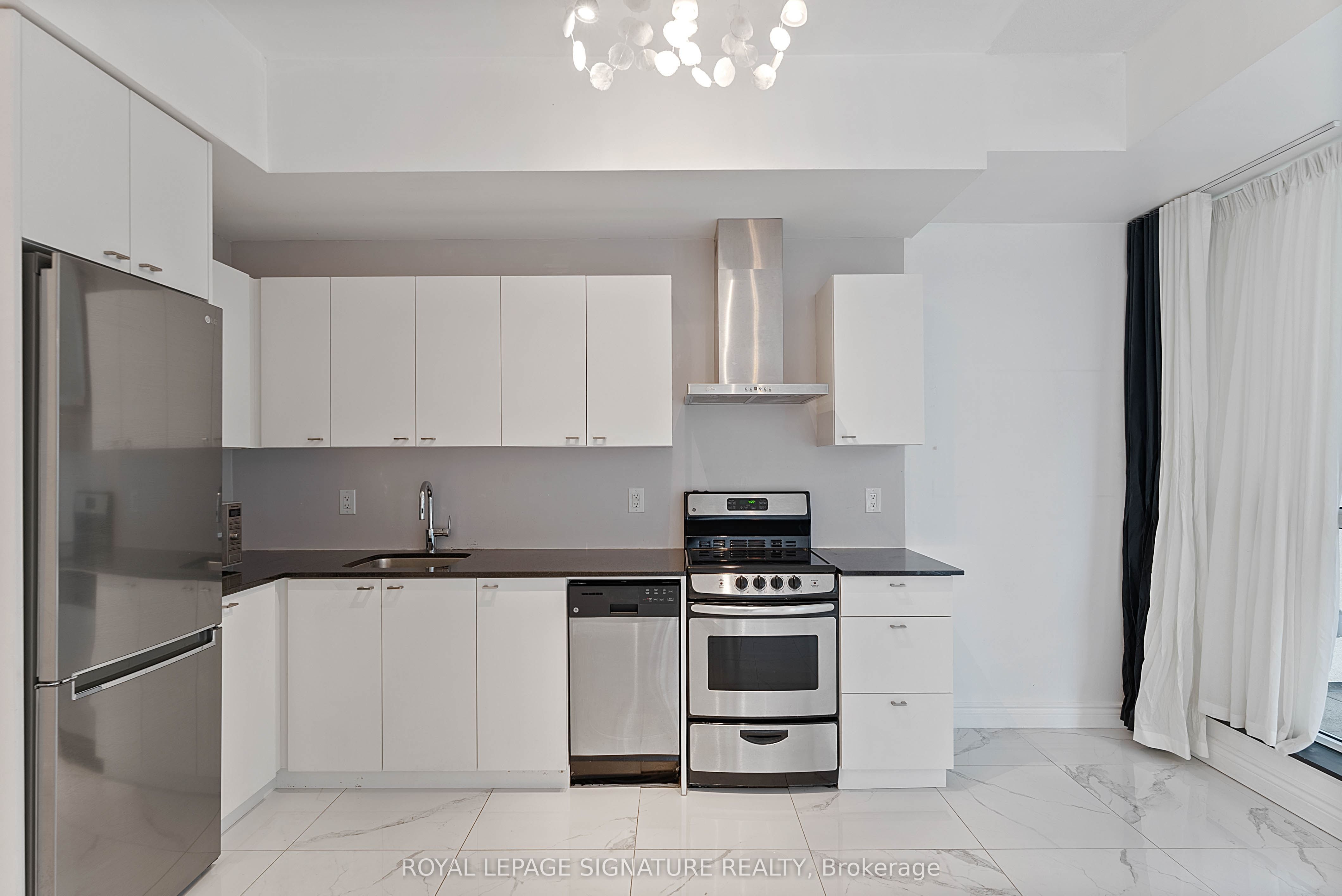 51 East Liberty Street 517